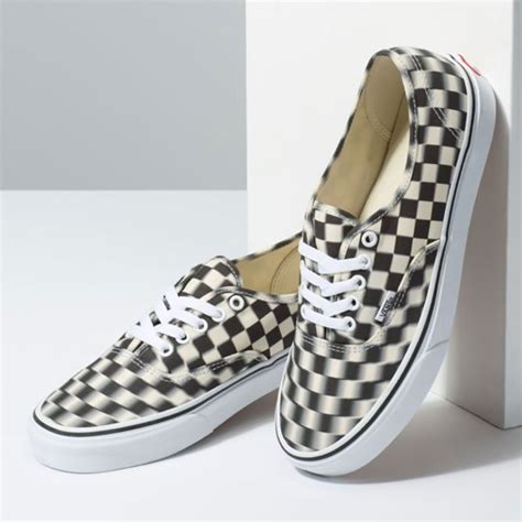 vans authentic check